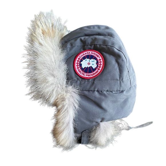Canada Goose Accessories - Canada Goose Hat Aviator Genuine Coyote Fur Trim Graphite Size L/XL